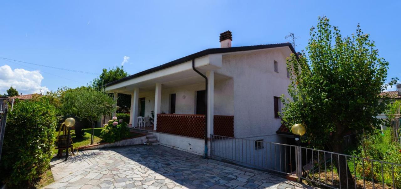 Ortonovo B&B Il Girasole מראה חיצוני תמונה