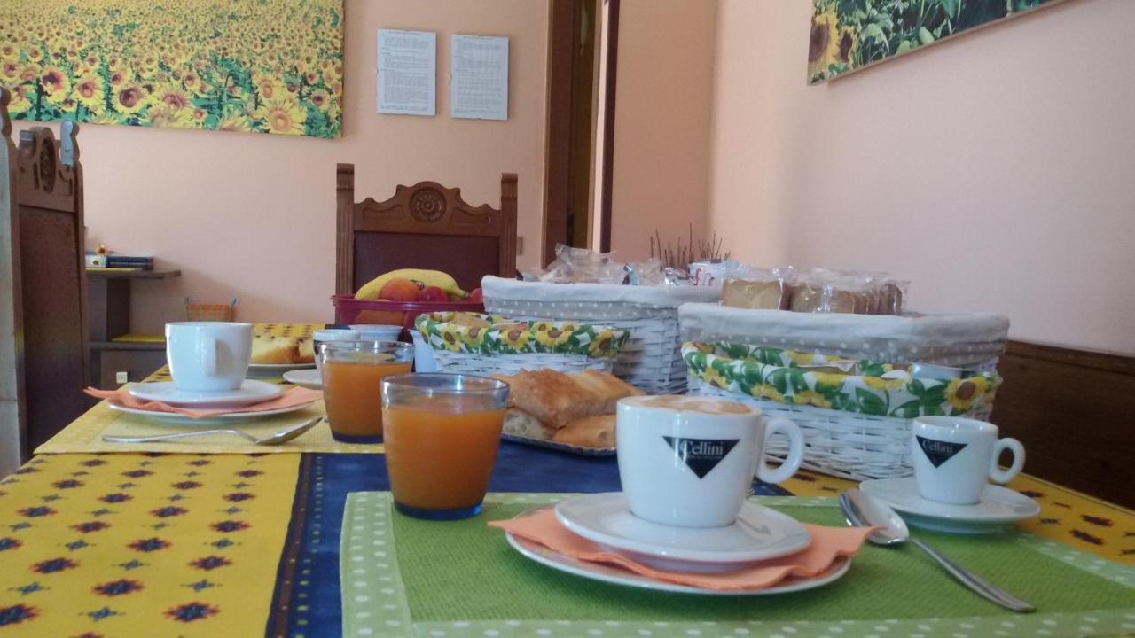 Ortonovo B&B Il Girasole מראה חיצוני תמונה