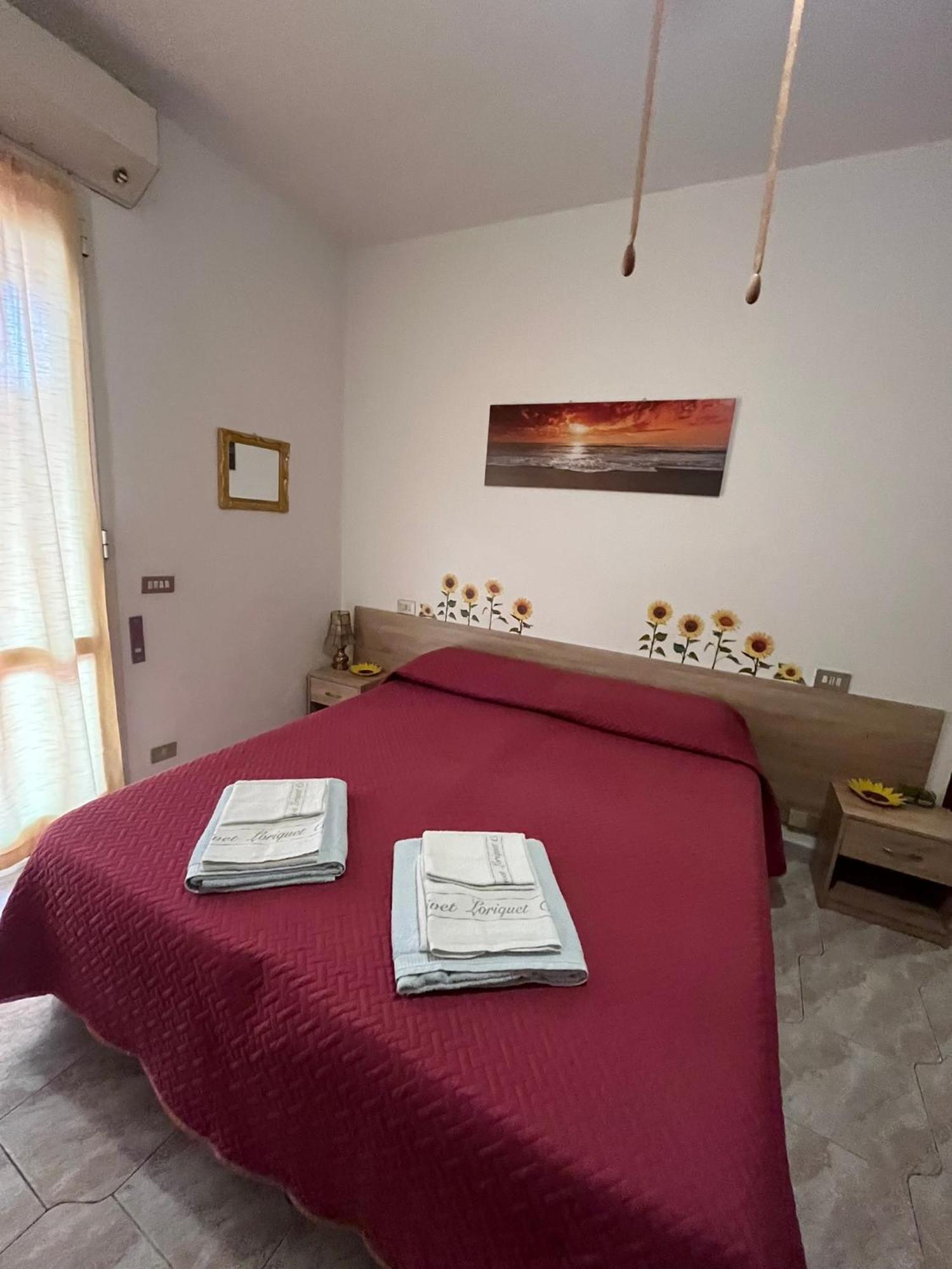 Ortonovo B&B Il Girasole מראה חיצוני תמונה